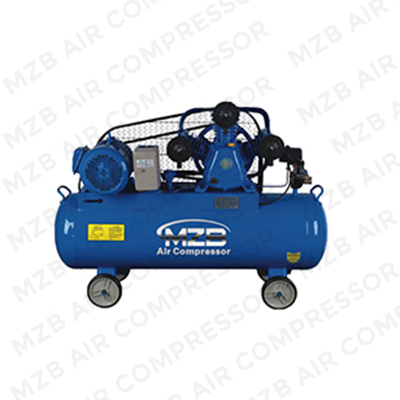 Compressore d'aria con trasmissione a cinghia 5.5Kw/7.5Hp W-0.67/8